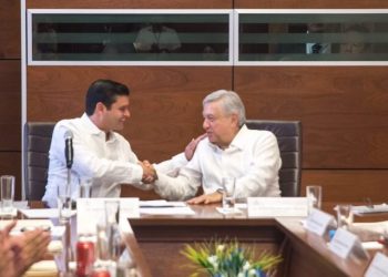 El gobernador panista de Nayarit, Antonio Echevarría, se niega a entregarle fondos al instituto electoral local para organizar los comicios del 6 de junio: las encuestas dan perdedora a su candidata