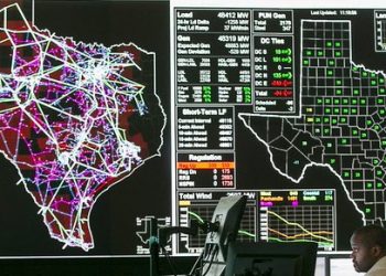4.5 millones de clientes sin electricidad en Texas: 45.000 megavatios están fuera de línea / 15.000 megavatios son eólicos y 30.000 son gas y carbón