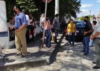 Vecinos de la colonia San Damián de Mérida rechazan obras para introducir un gasoducto en su colonia que debe transportar gas natural a la galletera Dondé