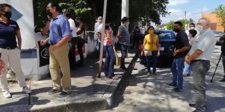 Vecinos de la colonia San Damián de Mérida rechazan obras para introducir un gasoducto en su colonia que debe transportar gas natural a la galletera Dondé