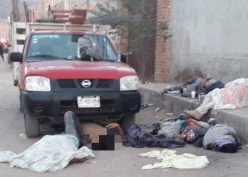 Un grupo de albañiles esperaba su paga mientras tomaban cerveza en La Jauja, Tonalá, cuando les dispararon: 11 muertos en Jalisco, entre ellos, un menor / Hay dos heridos