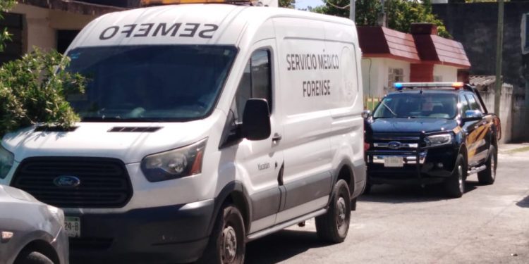 Una mujer de unos 44 años llegó a su casa y al entrar encontró a su hijo colgado en la colonia Francisco I. Madero