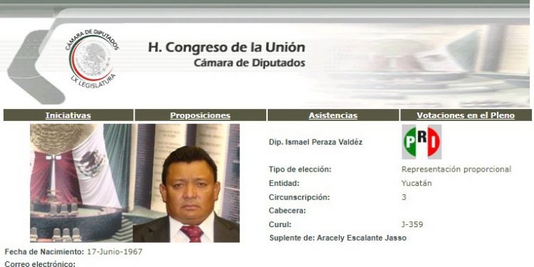 El ex priista campechano, Ismael Peraza Valdés, se registró como aspirante a la candidatura a la alcaldía de Mérida por el Movimiento de Regeneración Nacional