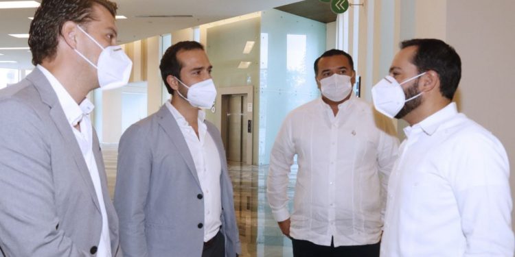 Gobernador Mauricio Vila Dosal y Banverde firman convenio para que empresas puedan acceder a financiamiento y adquirir paneles solares para reducir costos de energía eléctrica