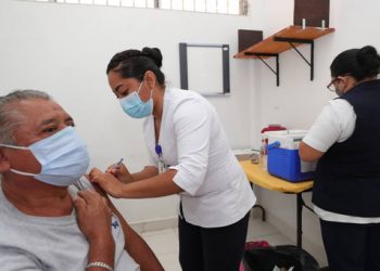 Más de 12,600 vacunas contra el coronavirus llegaron a Yucatán enviadas por el gobierno federal: serán aplicadas en los municipios de Progreso, Tixkokob y Temozón