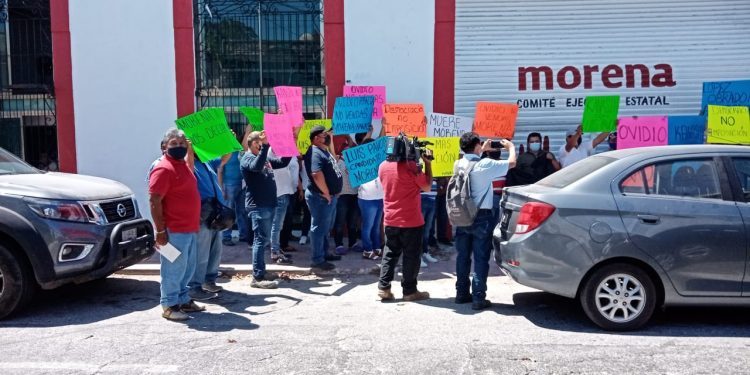 Siguen en Morena los 1200 morenistas que dijeron renunciar para irse con Fuerza por México: aún no solicitan su baja ante la Secretaría de Organización del Comité Ejecutivo Nacional de la militancia