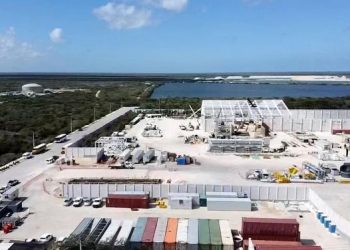 Vecinos de Flamboyanes tramitarán nuevos amparos ante el “nido de ilegalidades” que prevalece en el Polígono Industrial de Progreso, cuyos empresarios ponen en riesgo la salud de las familias de esta comisaría con las emisiones tóxicas en el aire, suelo y agua