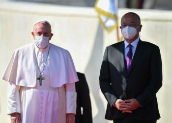 Por primera vez un Papa visita Iraq, tierra de Medio Oriente / Se trata de un viaje a una nación asolada las últimas décadas por la violencia y la huida de cerca de un millón de católicos: “Que callen las armas”