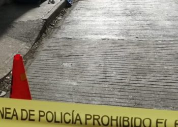 Falleció persona que caminaba por las calles del centro con los primeros rayos del sol: según una testigo caminaba sobre la acera de la calle 65 y casi llegando a la esquina que está en la 50 se desvaneció cayendo sobre la misma acera