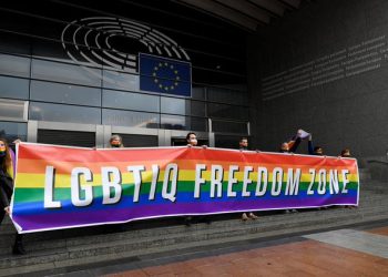 Los eurodiputados votaron a favor de declarar a la Unión Europea (UE) una “zona de libertad LGBTIQ” en protesta simbólica contra las políticas discriminatorias promovidas en Polonia y Hungría