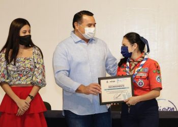 El alcalde Renán Barrera encabezó la premiación y entrega del Reconocimiento Municipal de la Juventud 2020: Liderazgo con Causa