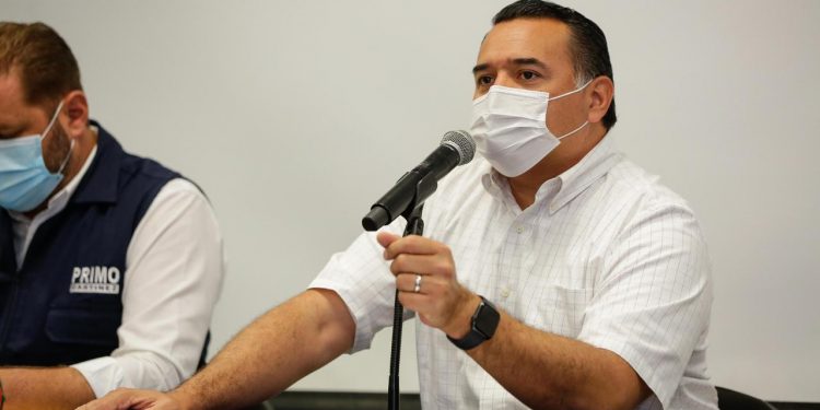 Renán Barrera llevó a cabo una reunión con comisarias y comisarios de las 47 comunidades rurales de Mérida: recordó que por primera vez en la historia de un ayuntamiento se destinaron casi 600 millones de pesos a dichas comunidades según dijo