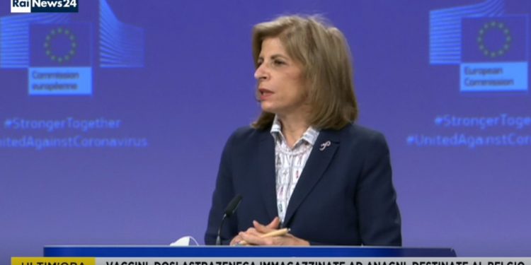 El gobierno italiano aseguró 29 millones de dosis de la vacuna de AstraZeneca que iban a ser enviadas a Gran Bretaña / Dicho cargamento estaba por enviarse a Londres en total sigilo y a escondidas de las autoridades italianas y europeas