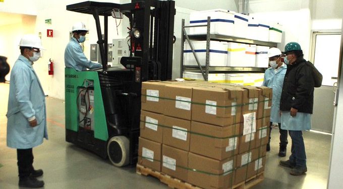 Ayer iniciaron la carga de  940 020 dosis de la vacuna CansinoBio terminada y envasada en la planta Drugmex de Querétaro