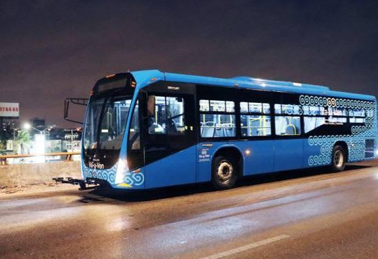 Nueva ruta del periférico incluye autobuses nuevos dotados con GPS, rampas para discapacitados / Se están adaptando 59 paraderos y 10 bahías que permitirán un ascenso y descenso seguro para la ciudadanía