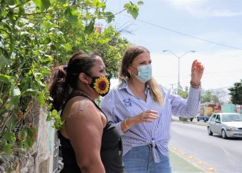 Piden a Cecilia Patrón cámaras de vigilancia: “vecinos de Vergel destacan seguridad pero piden más vigilancia” / Piden cámaras en esquinas estratégicas de la colonia a “fin de acabar con los robos en casas”