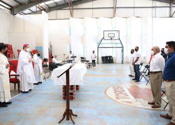 Celebran Semana Santa en Cereso de Mérida con la tradicional misa presidida por el Arzobispo de Yucatán, monseñor Gustavo Rodríguez Vega