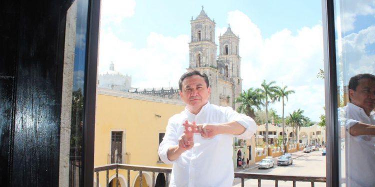 Liborio Vidal inicia la contienda electoral con un video que marca la línea que seguirá en los próximo 55 días / Mestizas, empresarios, hombres, mujeres y jóvenes en el equipo del PAN