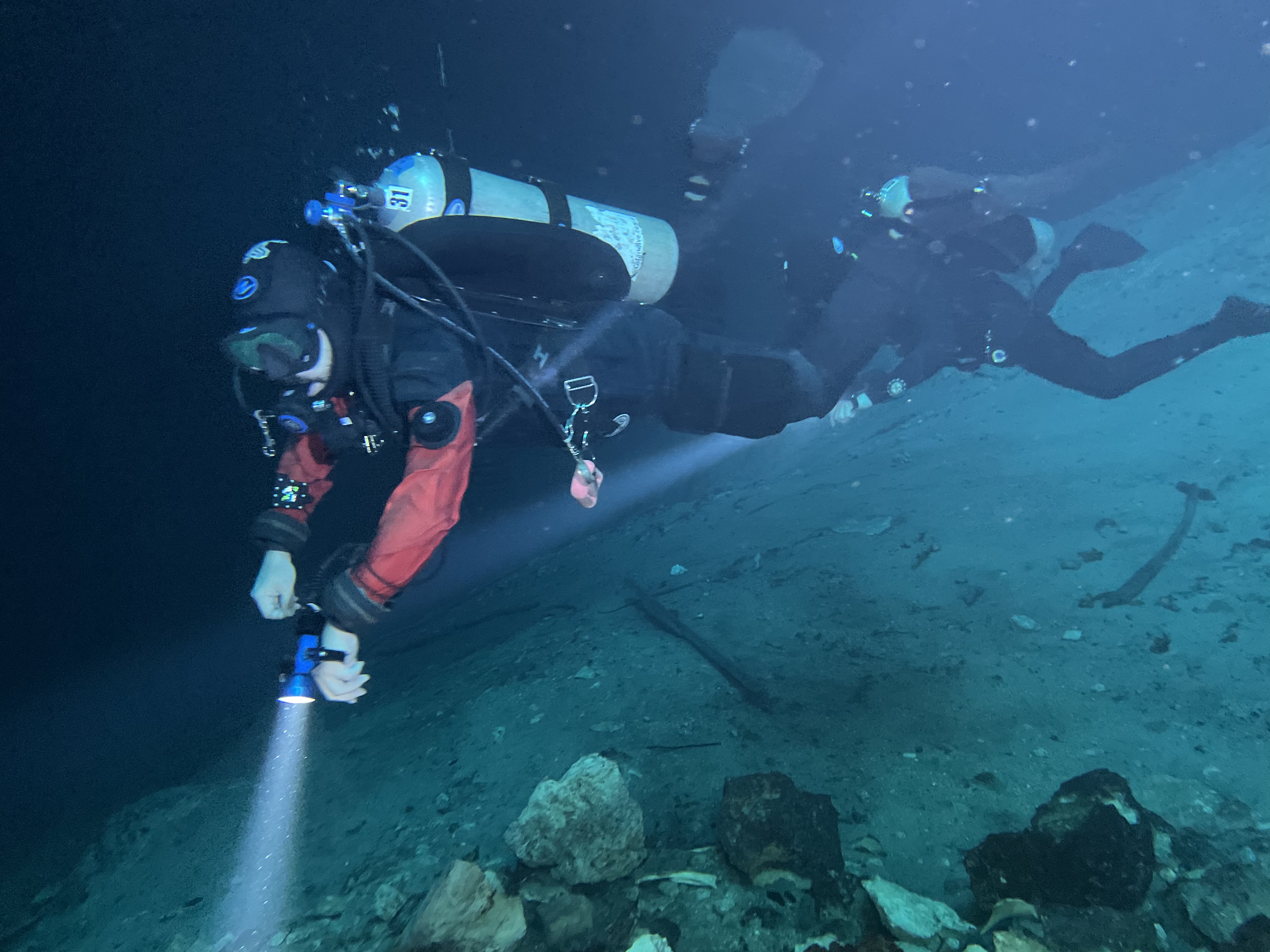 Experiencias fantásticas viven decenas de buceadores nacionales y extranjeros en cenotes de Yucatán / Concluye el Tercer Festival de Buceo Sustentable en Cenotes
