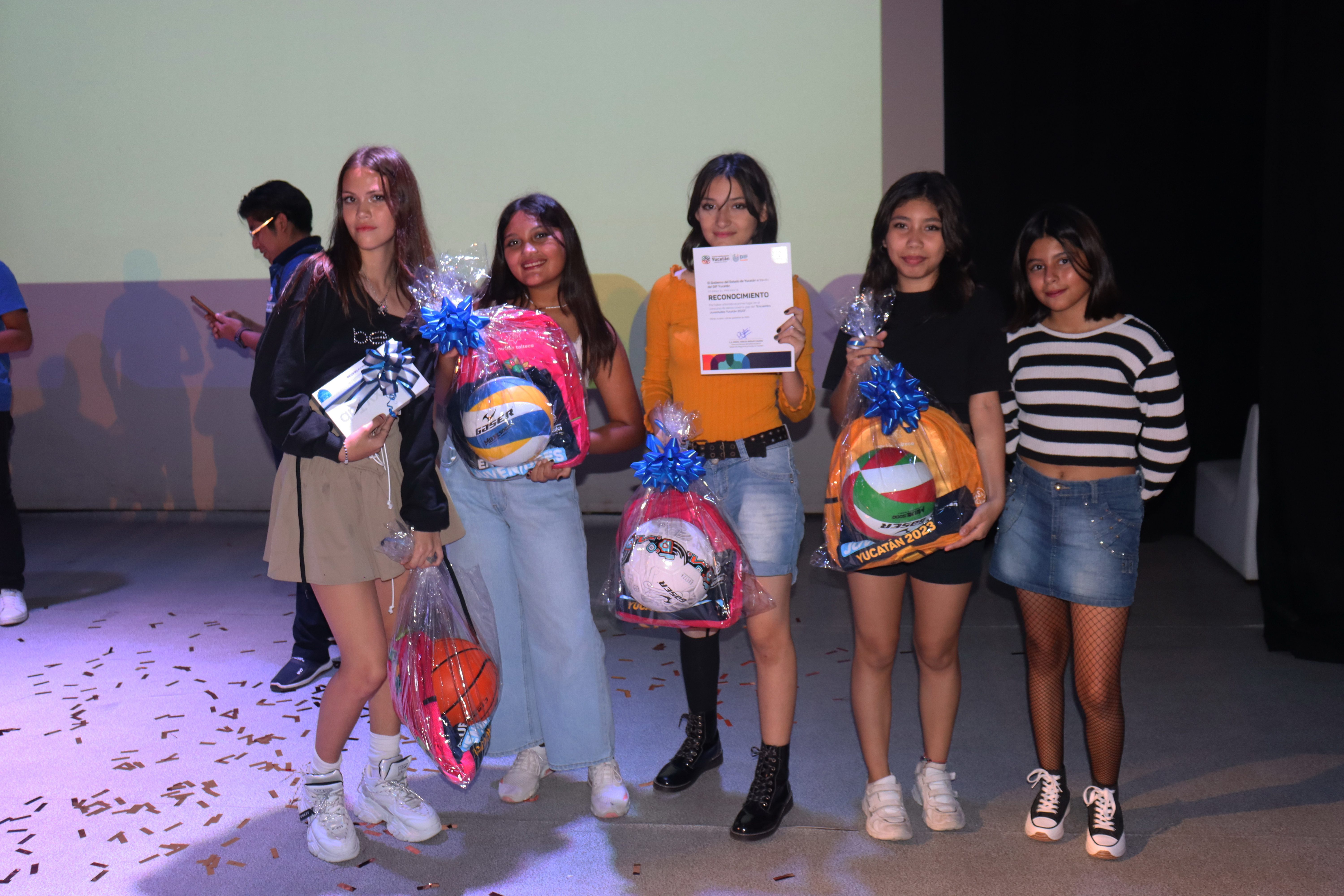 El Gobierno del Estado promueve el autocuidado en adolescentes yucatecos / En el marco del evento, se lanzaron dos convocatorias; de rap y de retas de baile de kpop