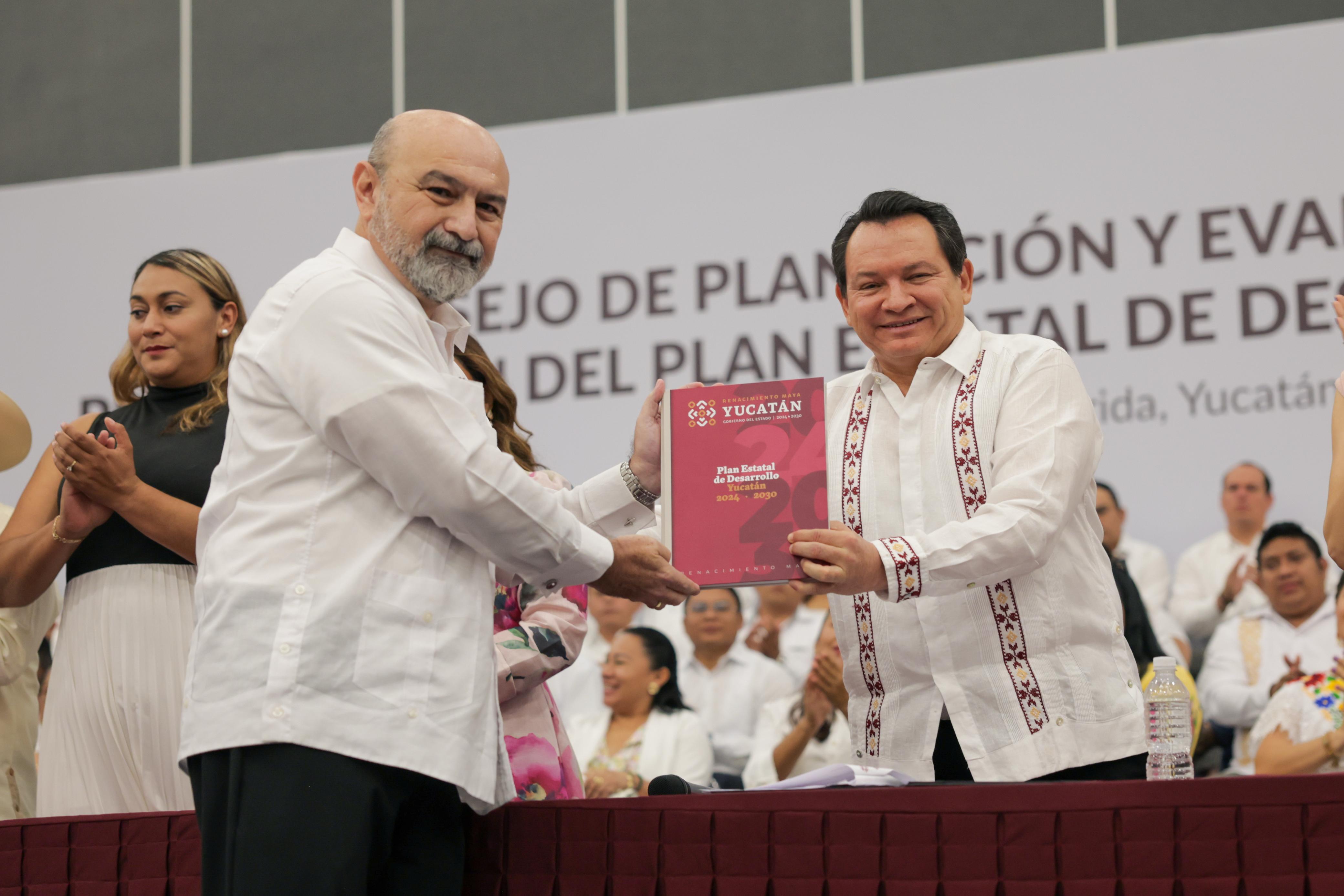 El gobernador Joaquín Díaz Mena presentó el Plan Estatal de Desarrollo Renacimiento Maya 2024 – 2030