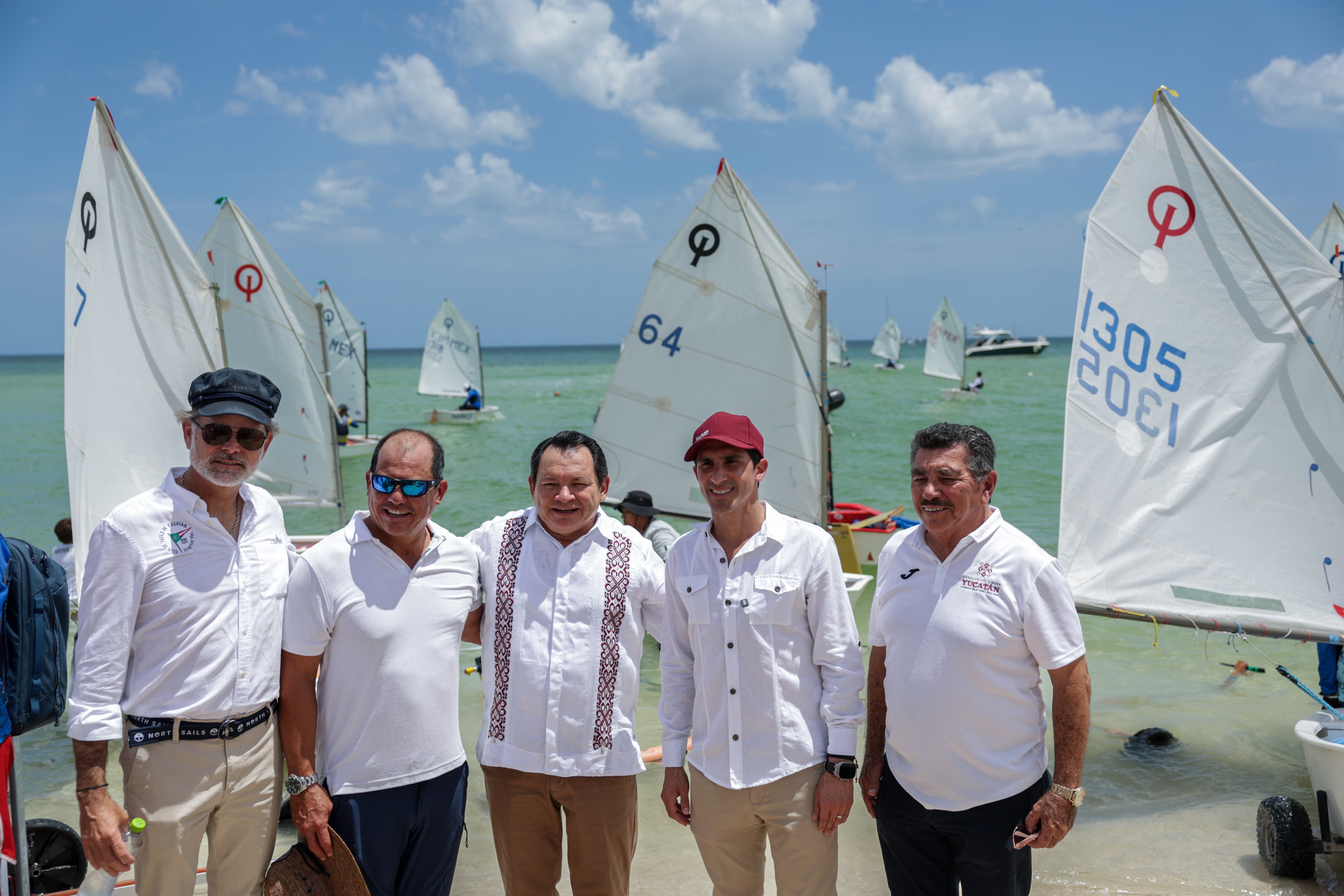 Gobernador Joaquín Díaz Mena, junto al director general de la CONADE, Rommel Pacheco, encabezaron la ceremonia inaugural, de la Olimpiada Nacional 2025