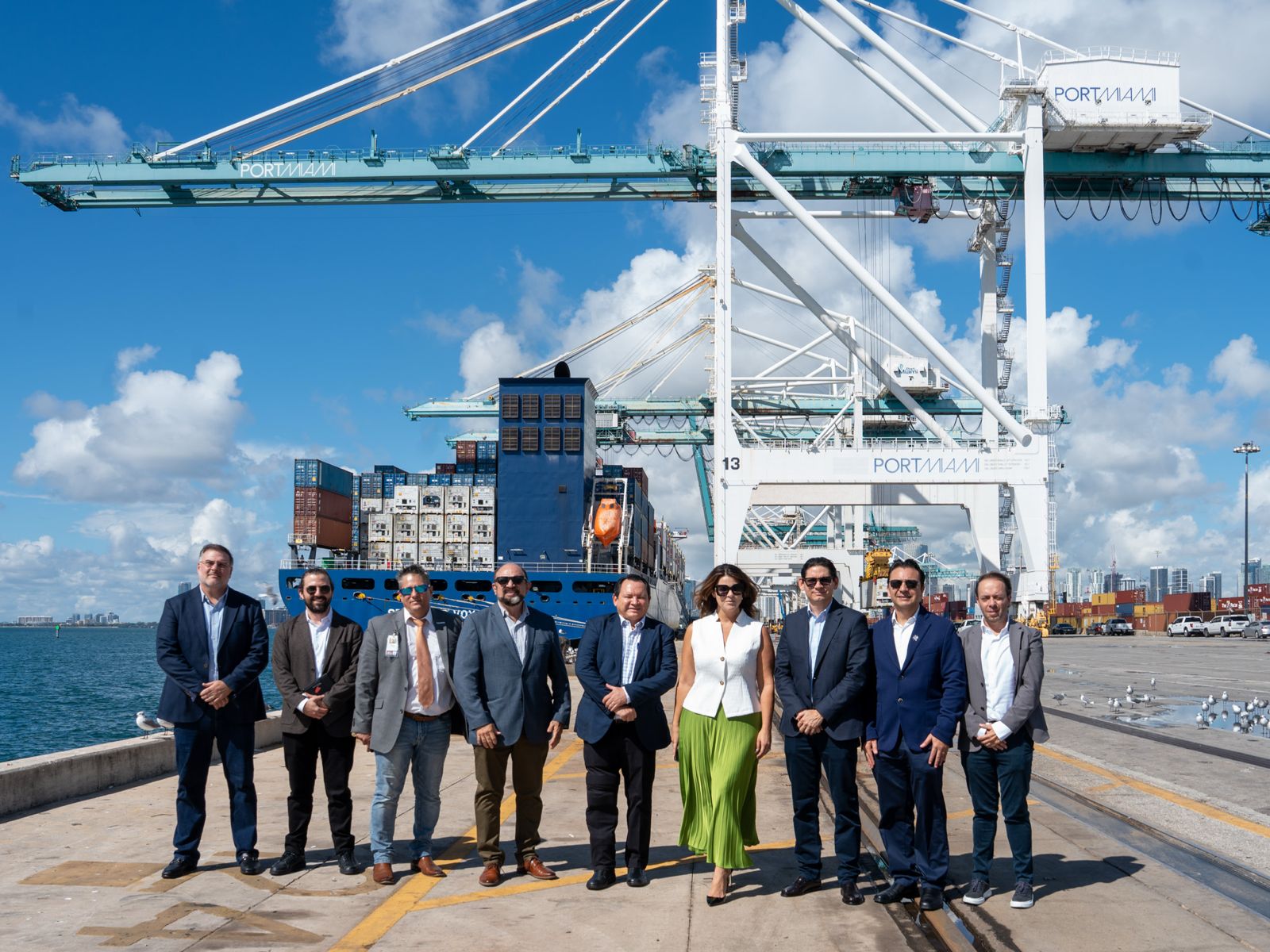 El gobernador Joaquín Díaz Mena, sostuvo una serie de “reuniones con especialistas en manejo de terminales portuarias, con el objetivo de conocer las mejores prácticas internacionales”
