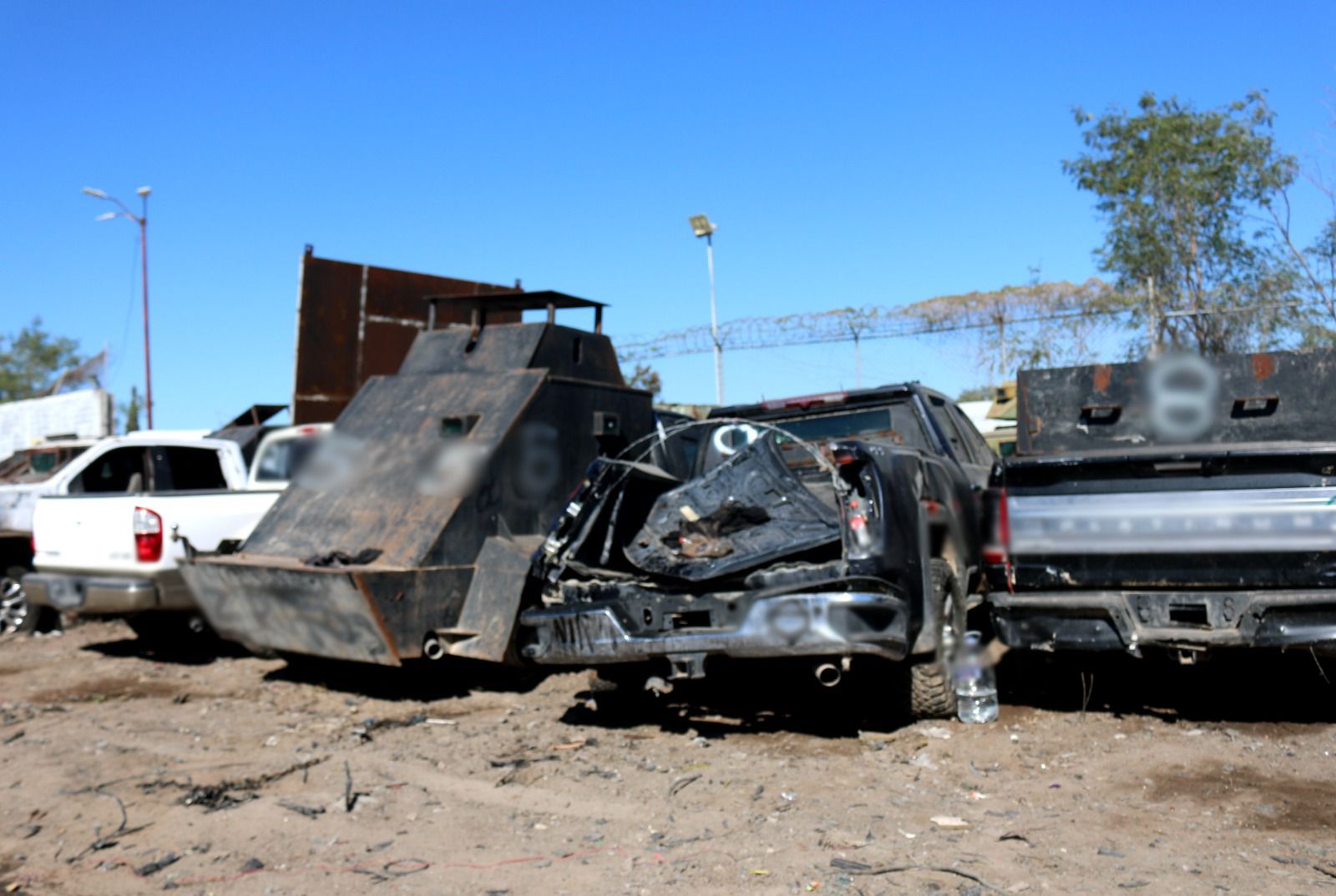 Fiscalía General de la República destruyó 22 vehículos con blindaje artesanal de los denominados “monstruos”