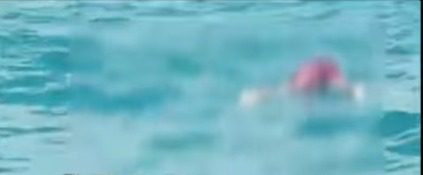 Macabro hallazgo de pescadores que navegaban cerca de la costa de Río Lagartos: encontraron un cadáver flotando en altamar / Sería el de un joven pescador reportado por sus familiares como desaparecido