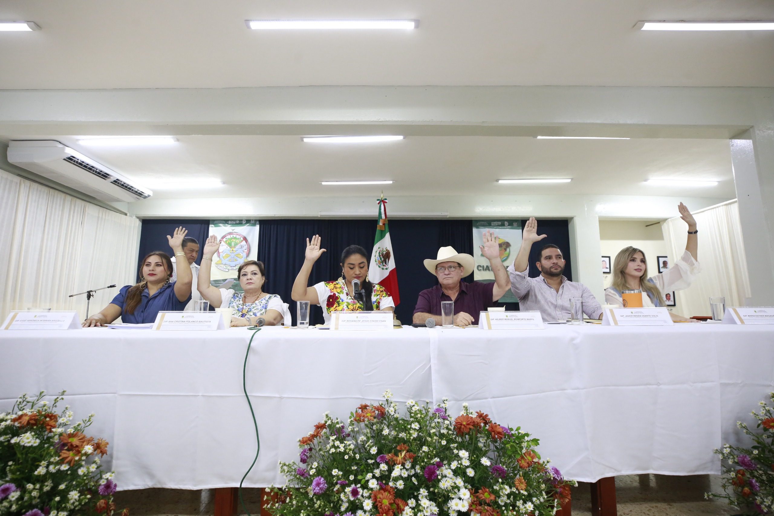 El Congreso del Estado aprobó por unanimidad la nueva ley de ganadería de Yucatán / Según la justificación oficial, se busca terminar con el rezago de más de 50 años