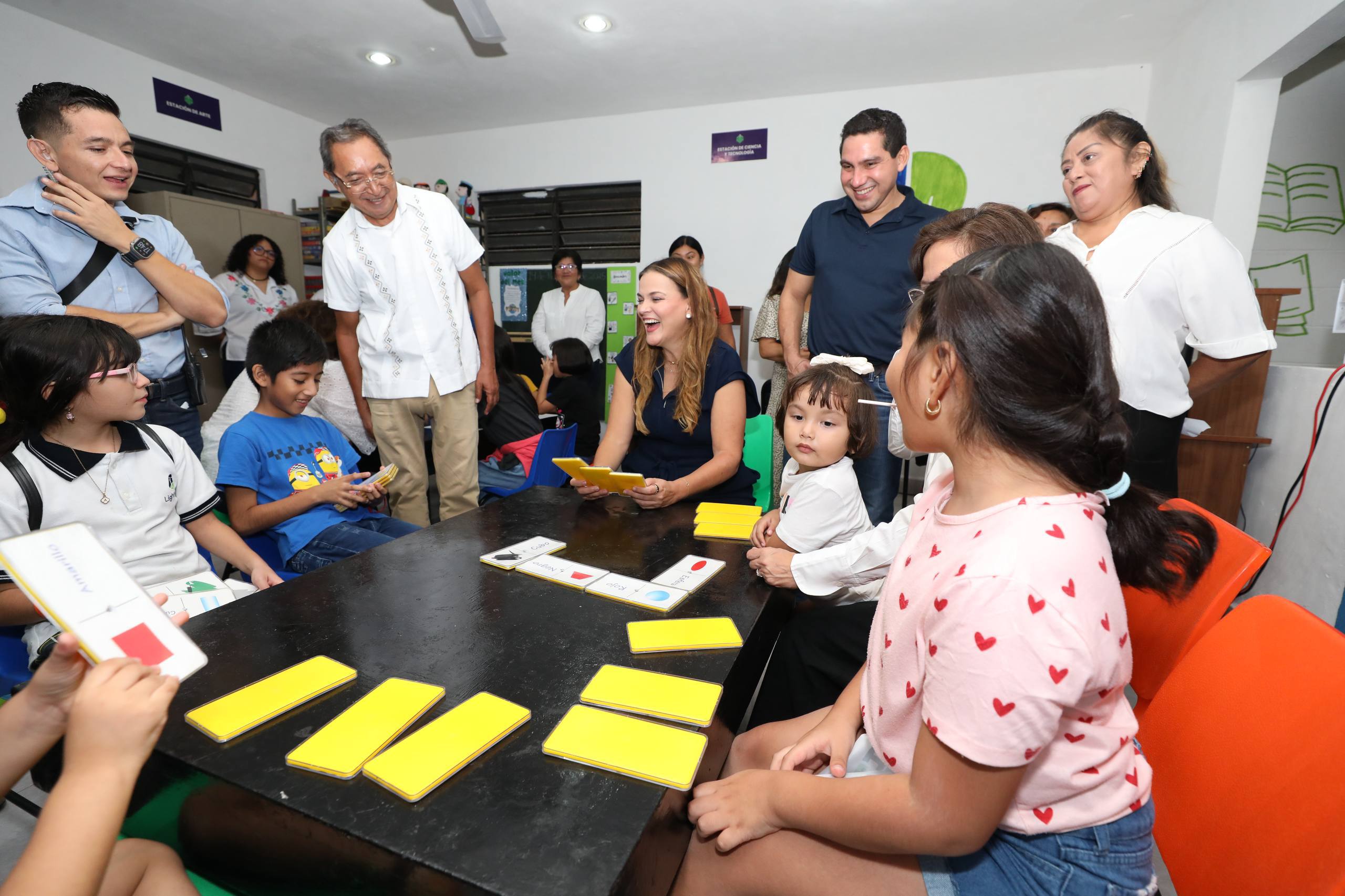 Inaugura alcaldesa CPL segunda Ludoteca Municipal, “El Mundo de los Libros”, en el fraccionamiento Polígono 108 Itzimná