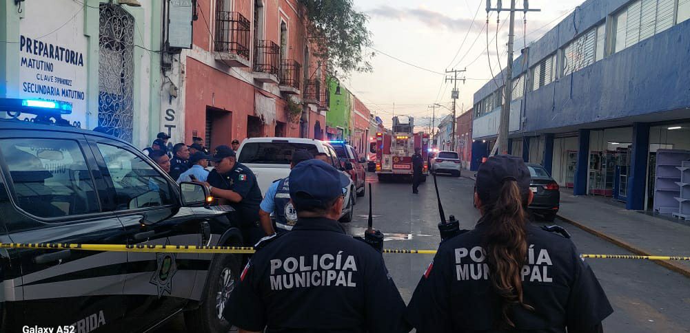 Fallece en el techo de un edificio de la calle 62 en el centro de Mérida / Un trabajador se electrocutó  pintando