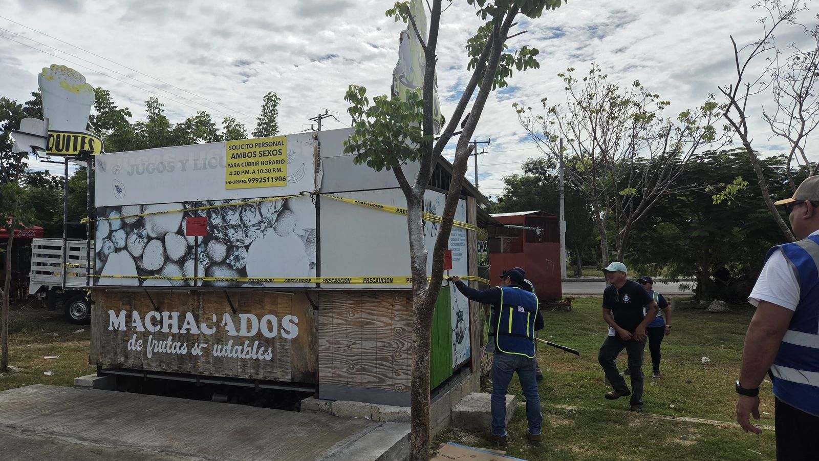 Ayuntamiento de Mérida retiró cuatro puestos que ocupaban más de 120 metros cuadrados sin permiso en la colonia Polígono Itzimná 108 y Altabrisa