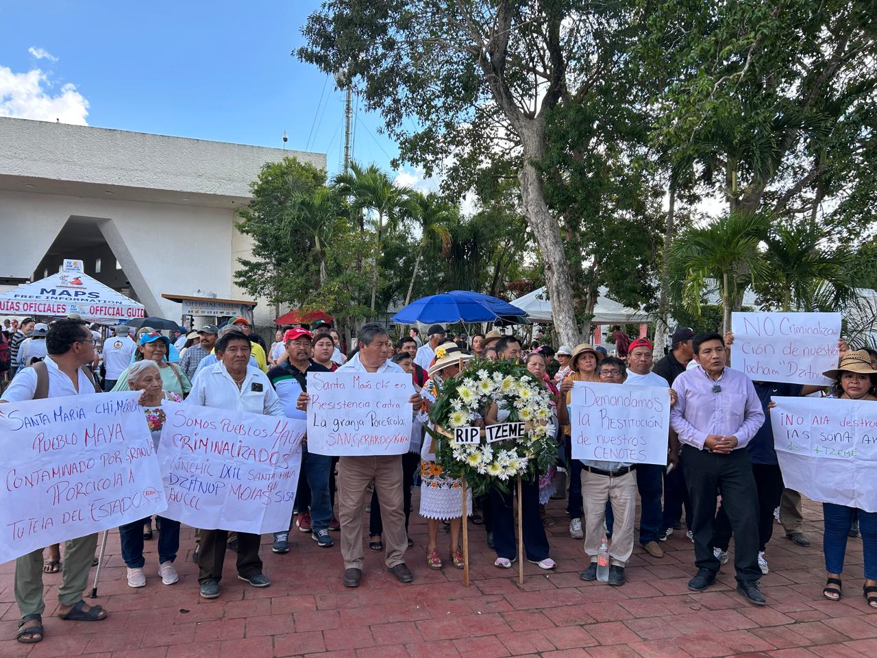 Comunidades mayas protestan contra INAH en zona arqueológica de Chichén Itzá por devastación de sitios arqueológicos en Kinchil y Santa María Chi