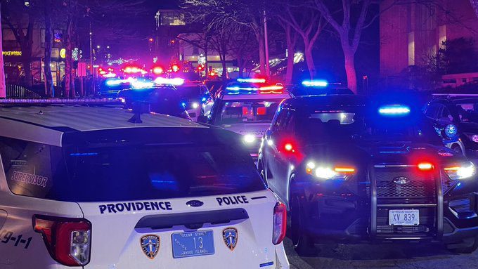 Dos muertos y ocho heridos en un tiroteo en la universidad de Brown en Providence, Rhode Island