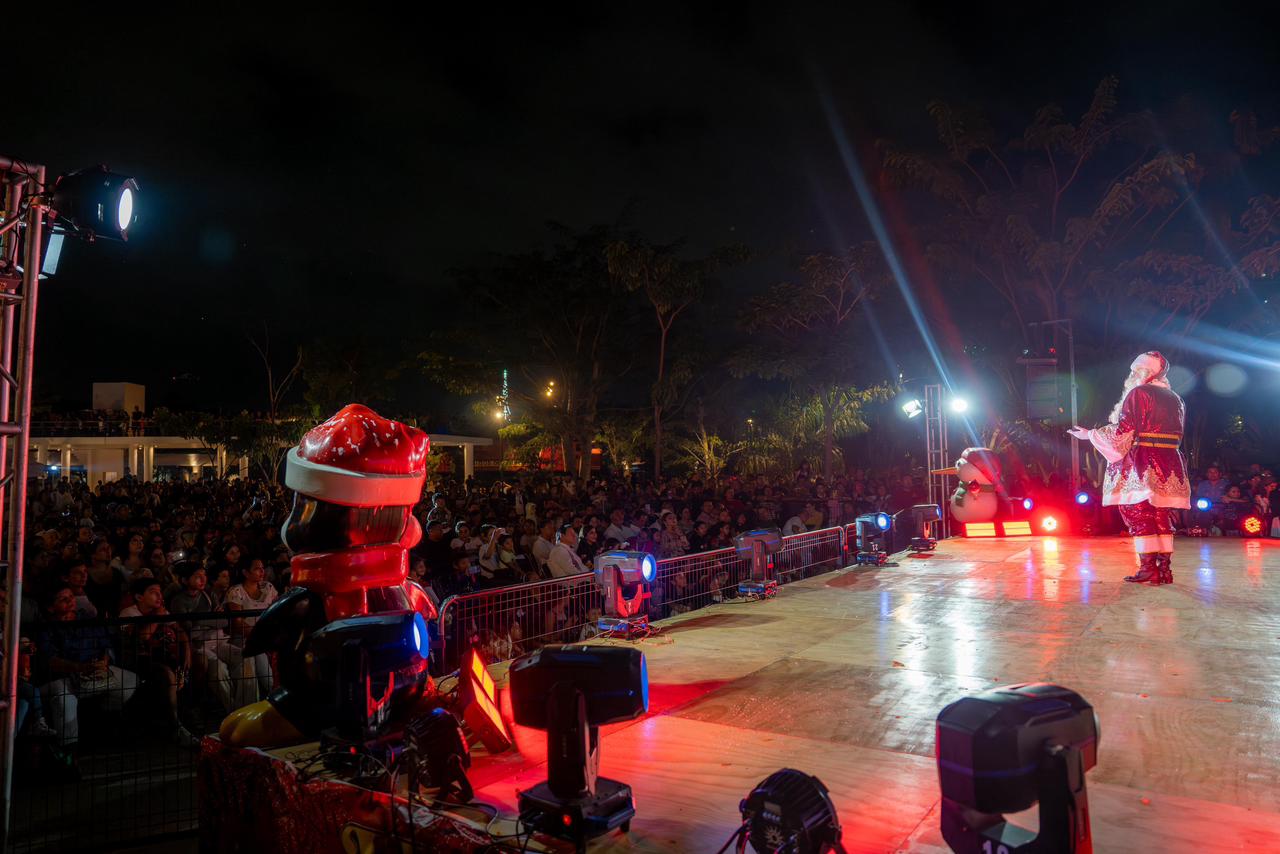 Se informa que la función dominical de la Villa Navideña se pospone por la Gala Sinfónica y se realizará el viernes 19 en La Plancha con entrada libre