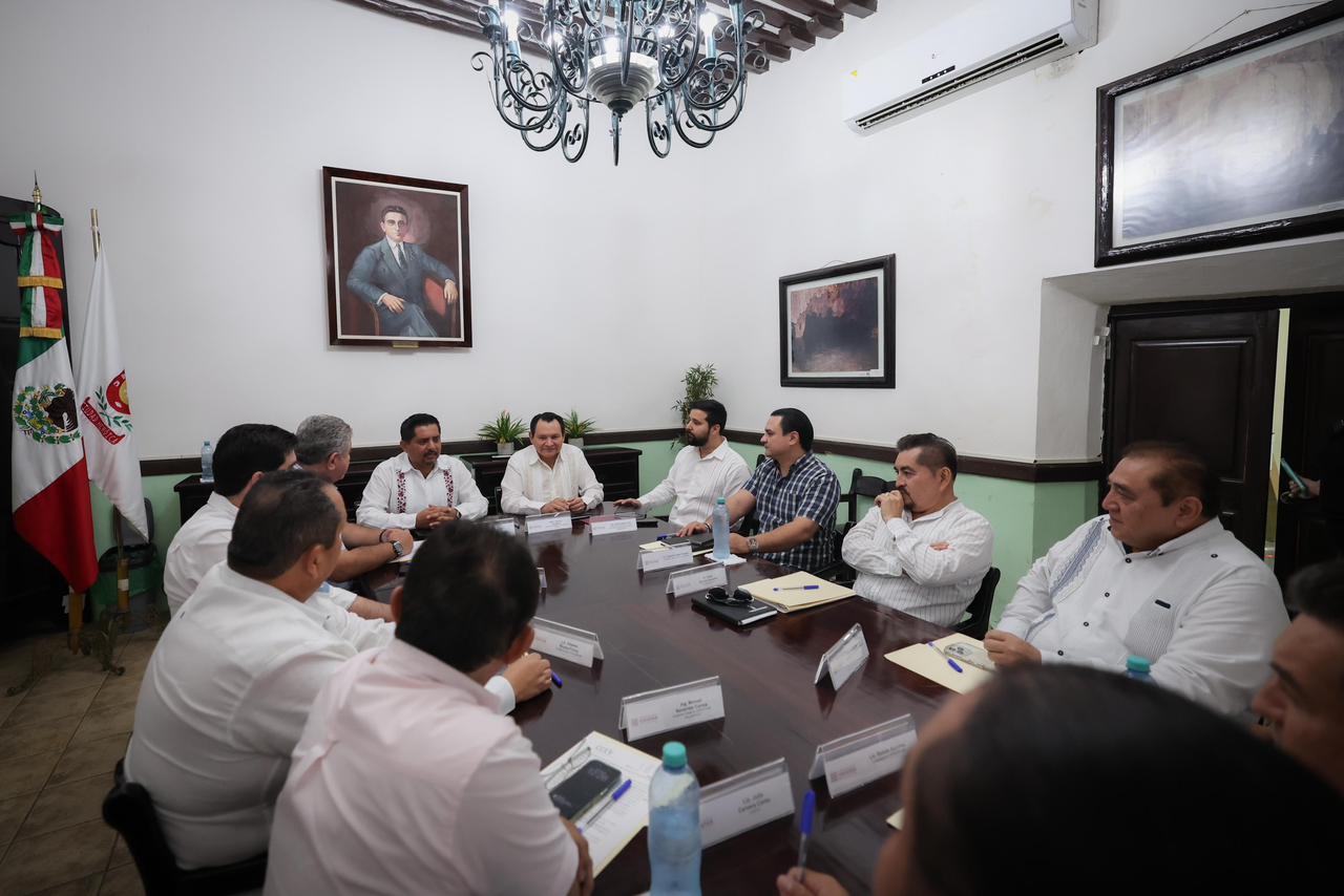 Gobernador Joaquín Díaz Mena se reunió con integrantes del Consejo Coordinador Empresarial de Valladolid