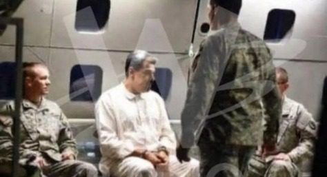 El presidente venezolano, Nicolás Maduro, y su esposa “han sido capturados y sacados del país / Han sido acusados en Nueva York de narcotráfico”