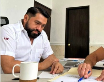 Denuncian uso indebido del nombre del secretario de Administración Juan Sánchez Álvarez / Gobierno estatal afirma que no tiene redes sociales