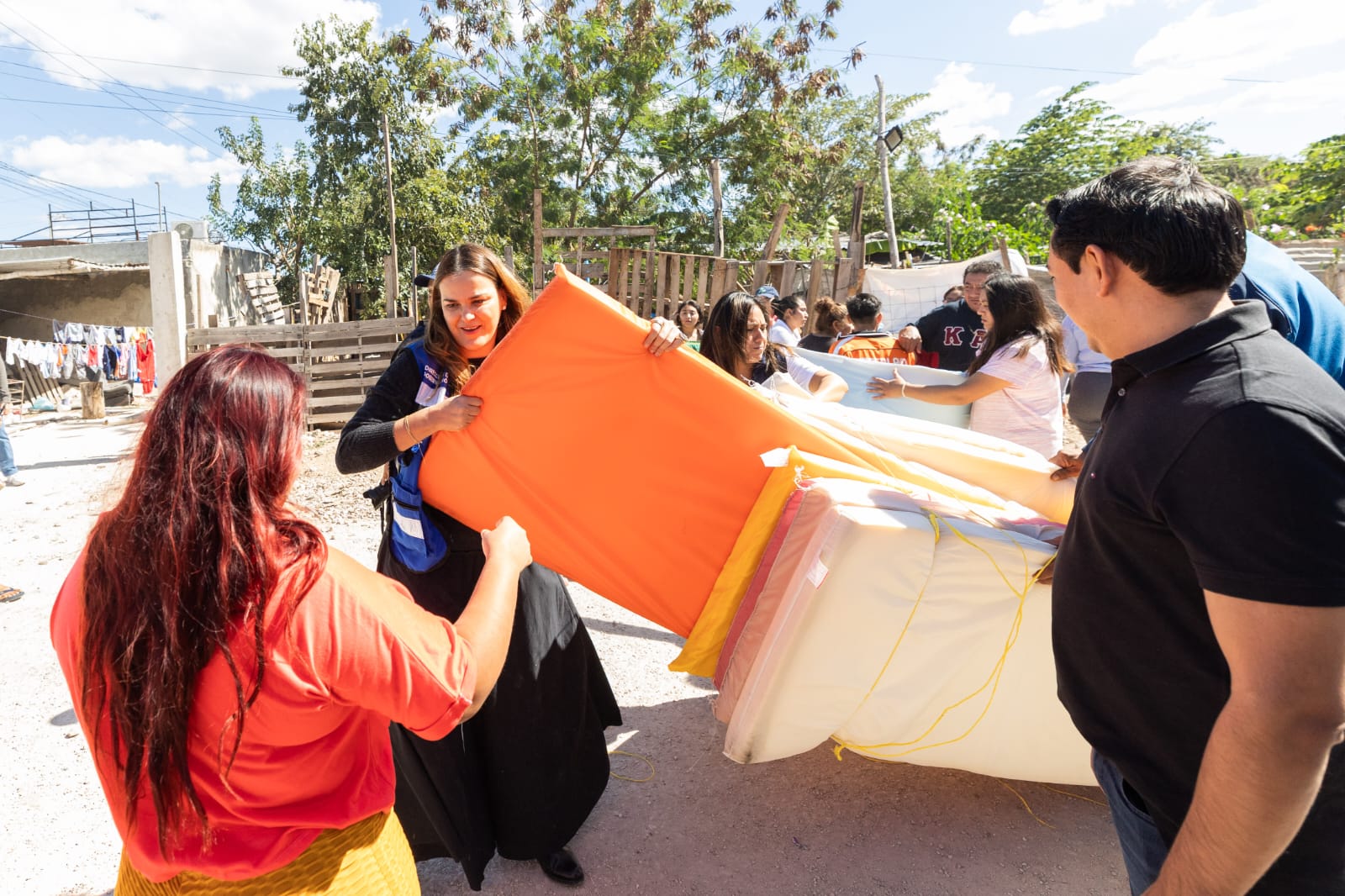 El Ayuntamiento de Mérida habilitó el Centro Aprende de la colonia Emiliano Zapata Sur como refugio temporal para familias por el frío
