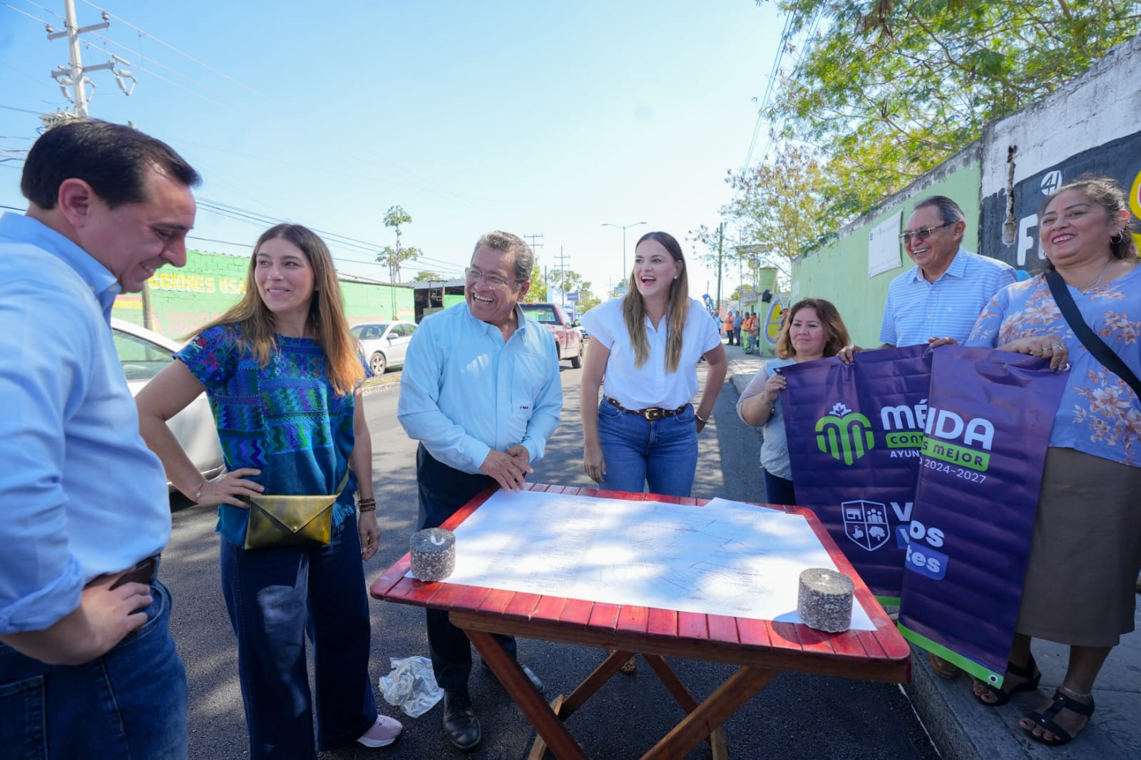 Llegaremos a cada vez más colonias para repavimentar y mantener en orden las calles: Cecilia Patrón