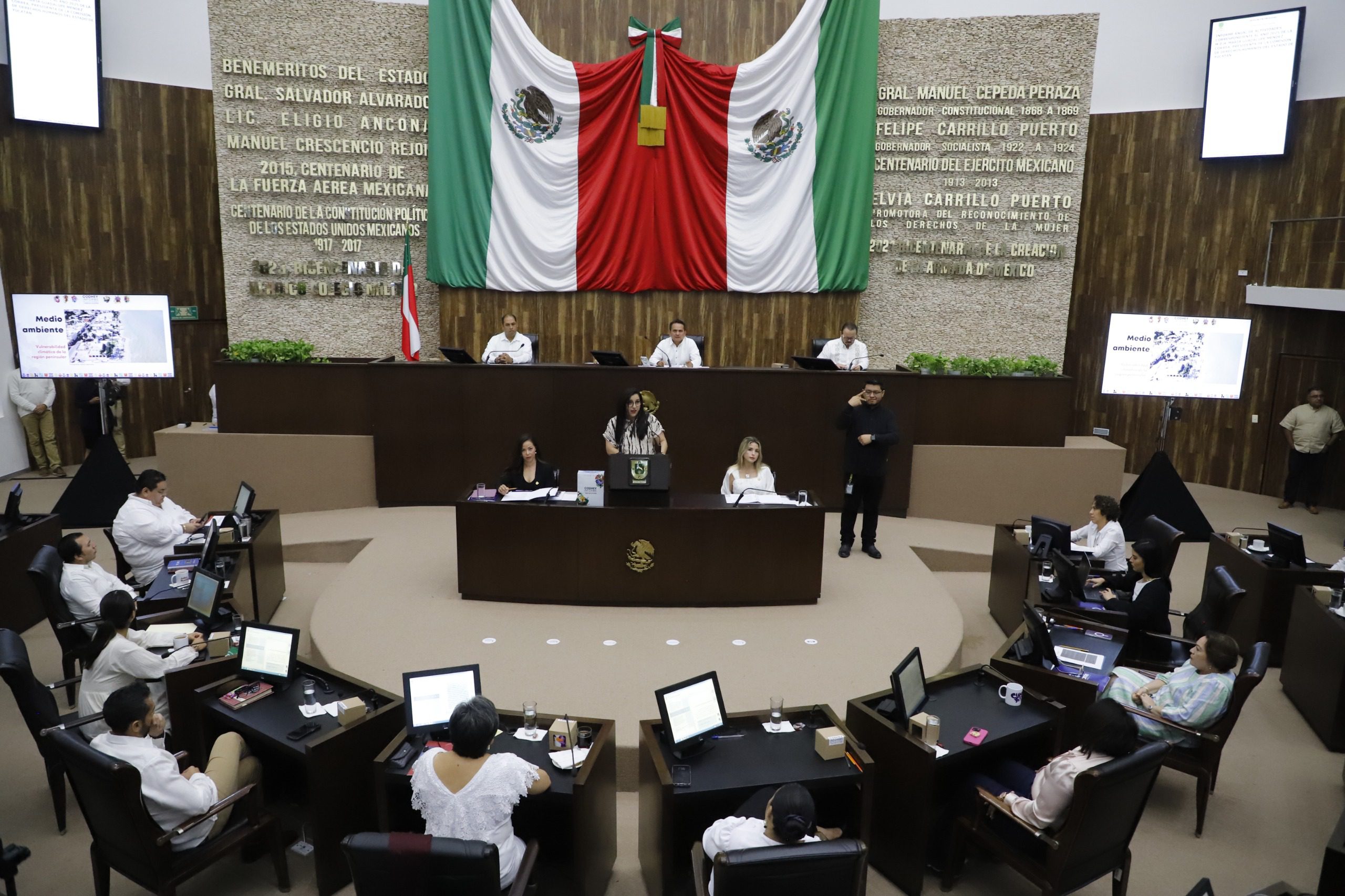 Aprobaron en el Congreso de Yucatán reducción de la jornada laboral / Consiste en la disminución gradual hasta llegar a las 40 horas, mediante modificaciones al artículo 123 de la Constitución