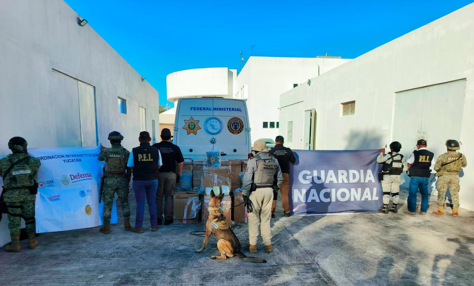 En Teya descubren camión con cargamento de drogas en un retén / El vehículo iba con dirección a Quintana Roo