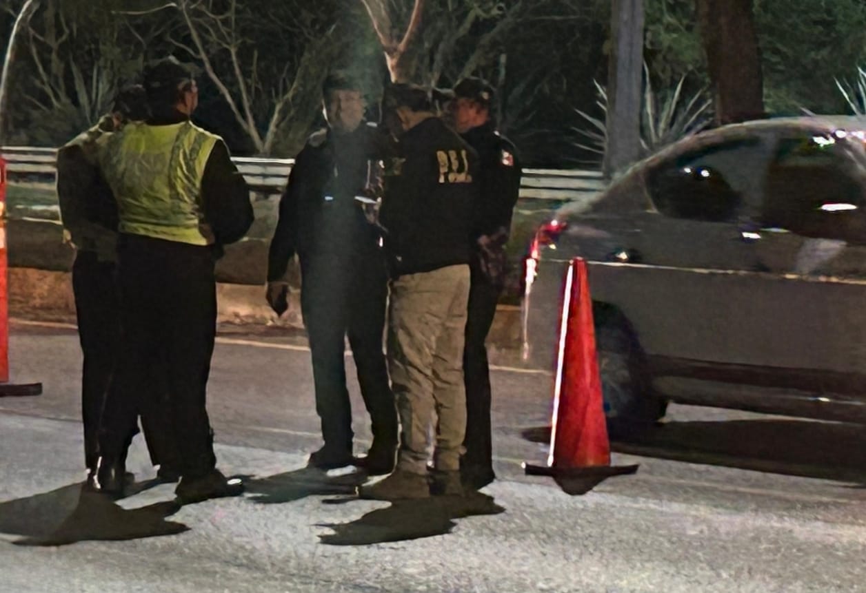 Falleció una persona atropellada en el periférico de Mérida a la altura del kilómetro 18 / Un auto lo embistió a pocos metros de un paso peatonal