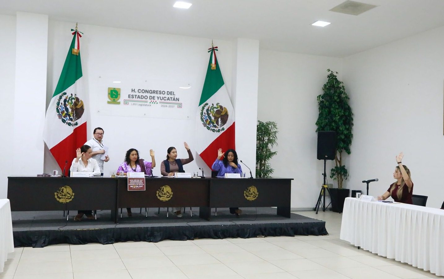En Sesión del Pleno del Congreso de Yucatán se aprobó entregar el reconocimiento “Consuelo Zavala Castillo”