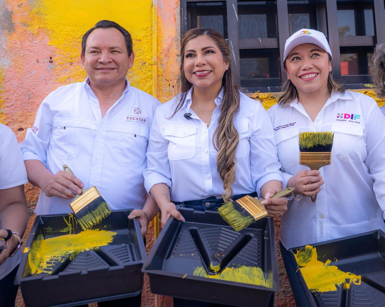 Inició el programa “Pintemos Juntos” en Sisal, orientado a renovar la imagen del puerto