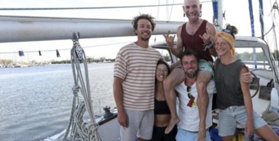 Dos veleros mexicanos que partieron de Isla de Mujeres desaparecieron durante un viaje a Cuba / Autoridades mexicanas activan operación de búsqueda