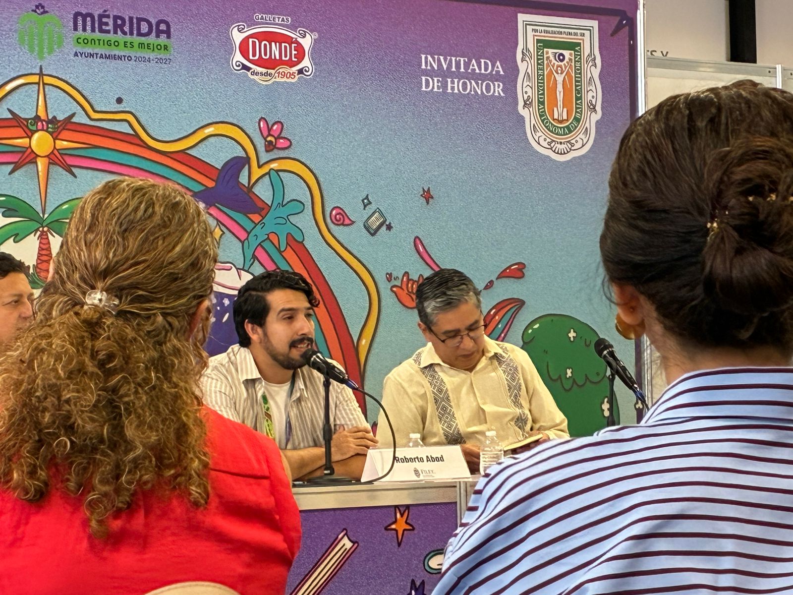 Presentan el libro Umbral, obra del escritor Roberto Abad, ganadora del Premio Bellas Artes de Narrativa Colima 2025