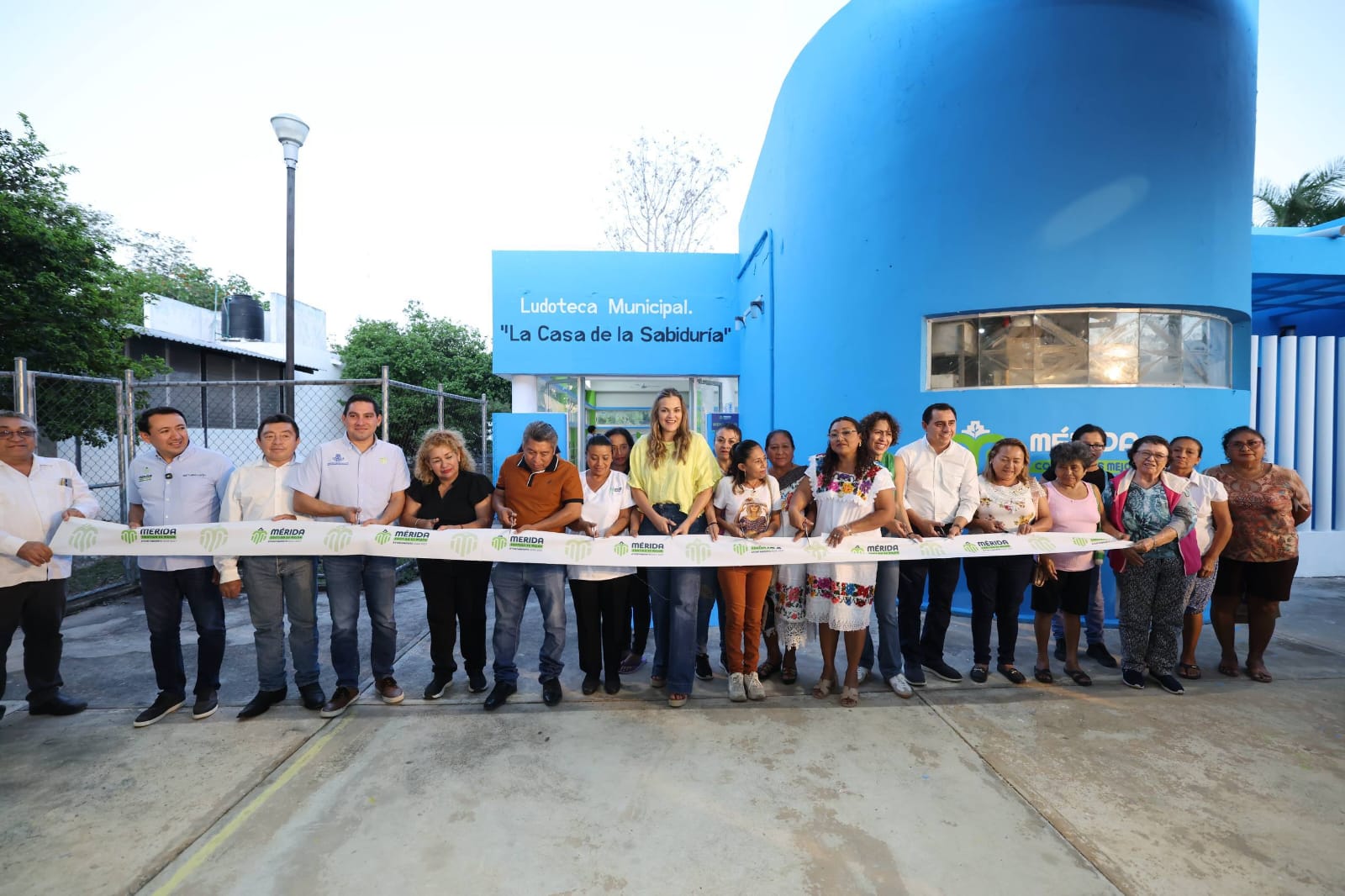 La presidenta municipal, Cecilia Patrón Laviada, entregó los trabajos de rehabilitación del Módulo Médico, el Centro Aprende y la ludoteca, en San José Tzal