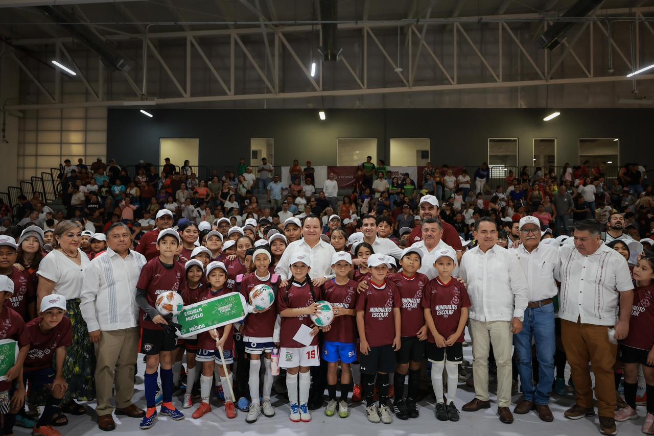 Gobernador Joaquín Díaz Mena inauguró la etapa estatal de la Copa Nacional de Educación Básica Mundialito Escolar 2026, en la cual participarán más de 500 niñas, niños y jóvenes